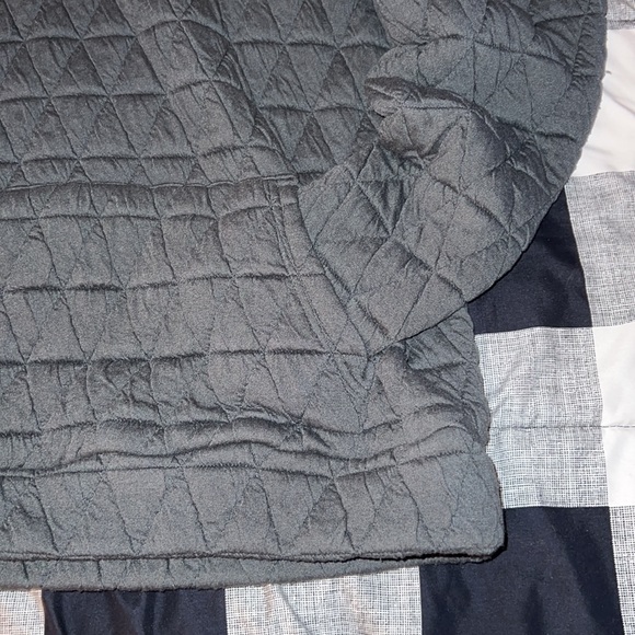 Michelle Mae quilted quarter button small - Picture 4 of 6